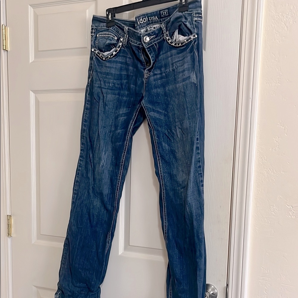 Women's Blue Jeans with Chain Detail